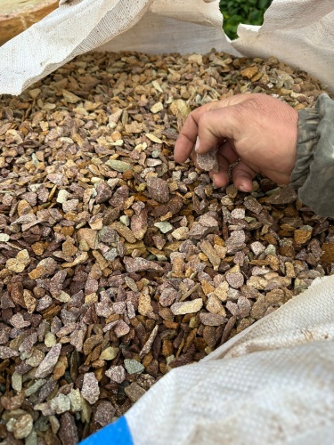 Златолит персиковый декоративная каменная крошка купить в Солнечногорске