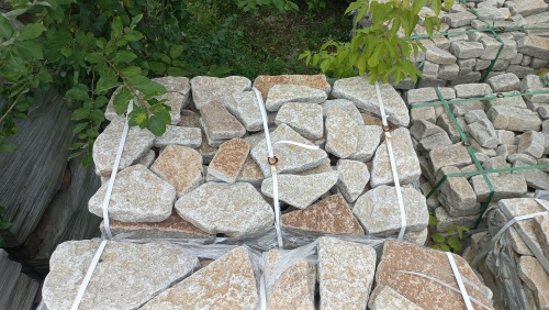 Гранитный плитняк галтованный для парковки купить в Солнечногорске