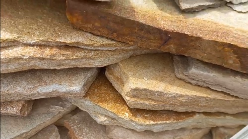 Плитняк златолит жёлтый золотистый для отмостки купить в Солнечногорске