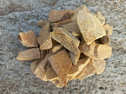 Златолит жёлтый декоративная каменная крошка купить в Солнечногорске