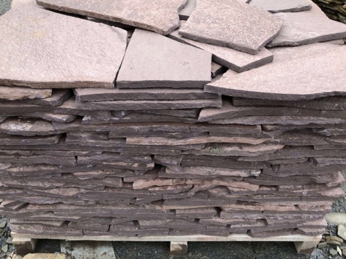 Плитняк лемезит бордовый для облицовки цоколя 20-25 мм  купить в Солнечногорске