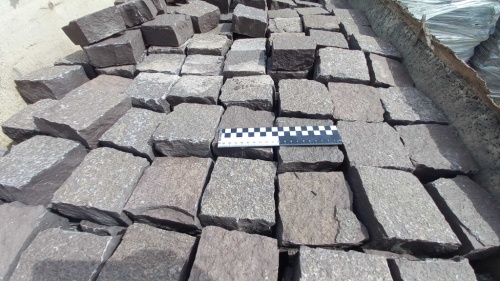 Лемезит колотая брусчатка 10 * 10 см. для парковки купить в Солнечногорске